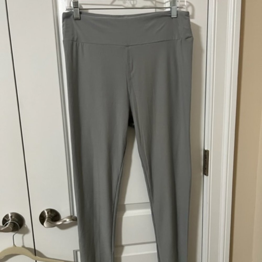 3 pair Lularoe leggings, solid colors